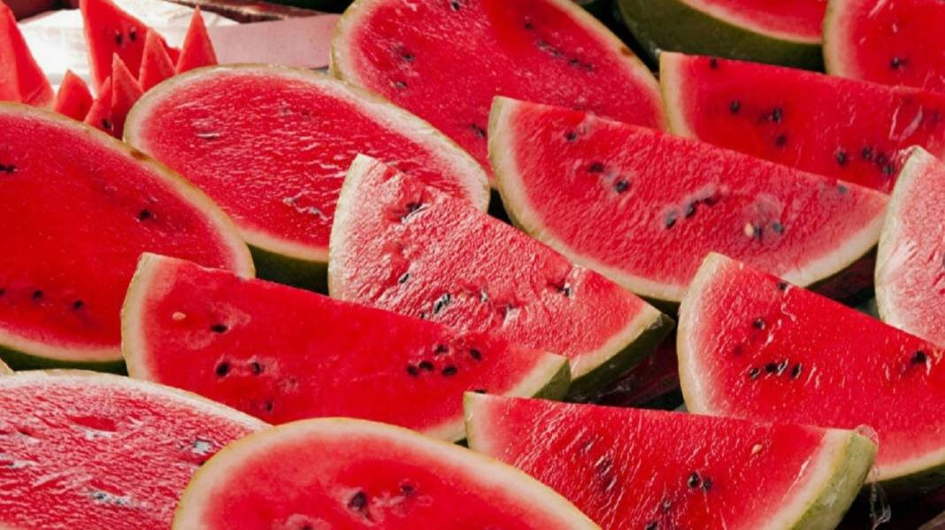 Usta manavlar biliyor sadece bu sırları! Karpuz seçerken yapın asla kelek çıkmıyor - Resim: 29